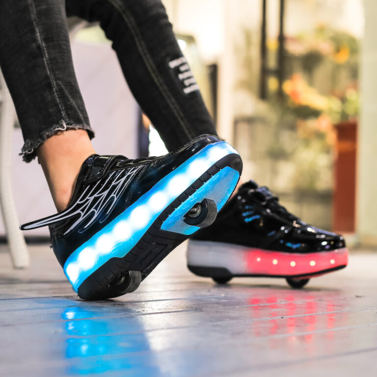 Light Up Shoes Boys Girls Kids Roller Skates Sneakers USB