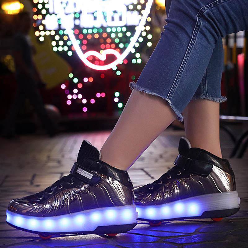Unisex Kids Boys Girls LED Double Wheels Sneaker USB Charging Flashing Luminous Skateboarding Shoes LED Roller Skate Fashion Outdoor Sports Trainers Gymnastics Fitness Shoes 