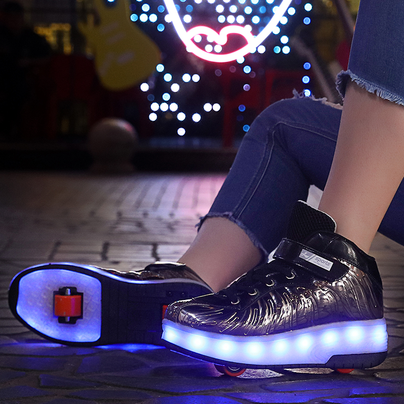 Unisex Kids LED Roller Skates Shoes with Wheels Boys Girls LED Lights Luminous Trainers Double Wheel Technical Skateboarding Shoes Outdoor Gymnastics Sneakers with USB Charging 