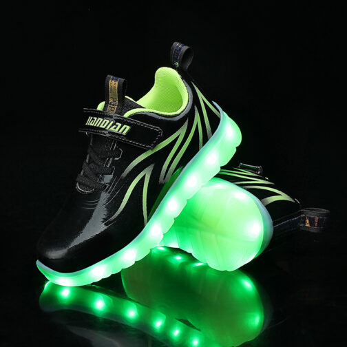 LED Light Up Shoes Kids Boys Girls Flashing Sneakers
